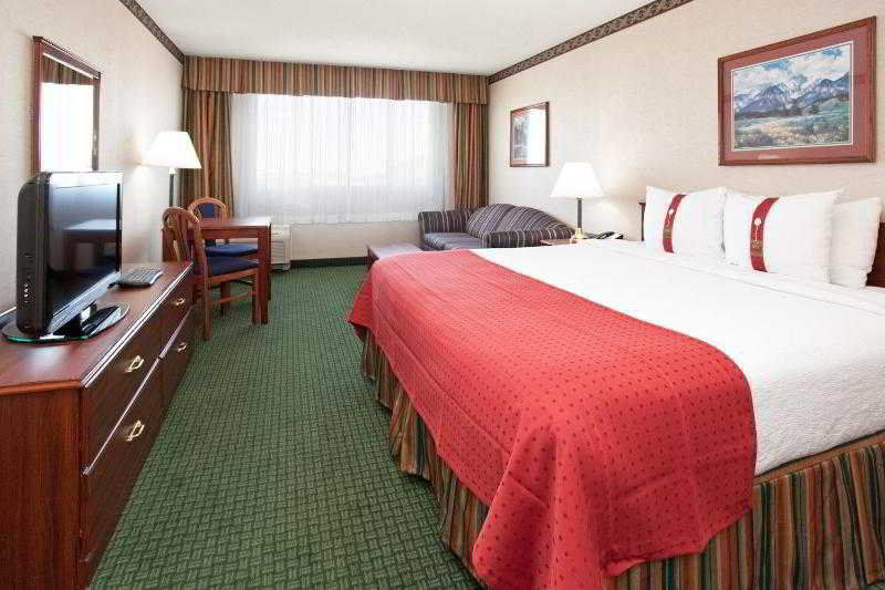 Radisson Hotel Denver Central Room photo